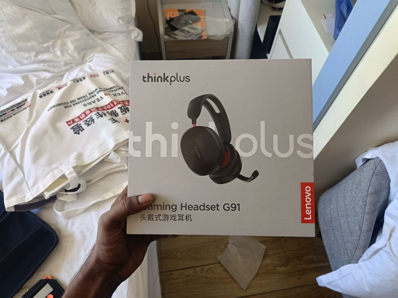 Original headphone with packaging